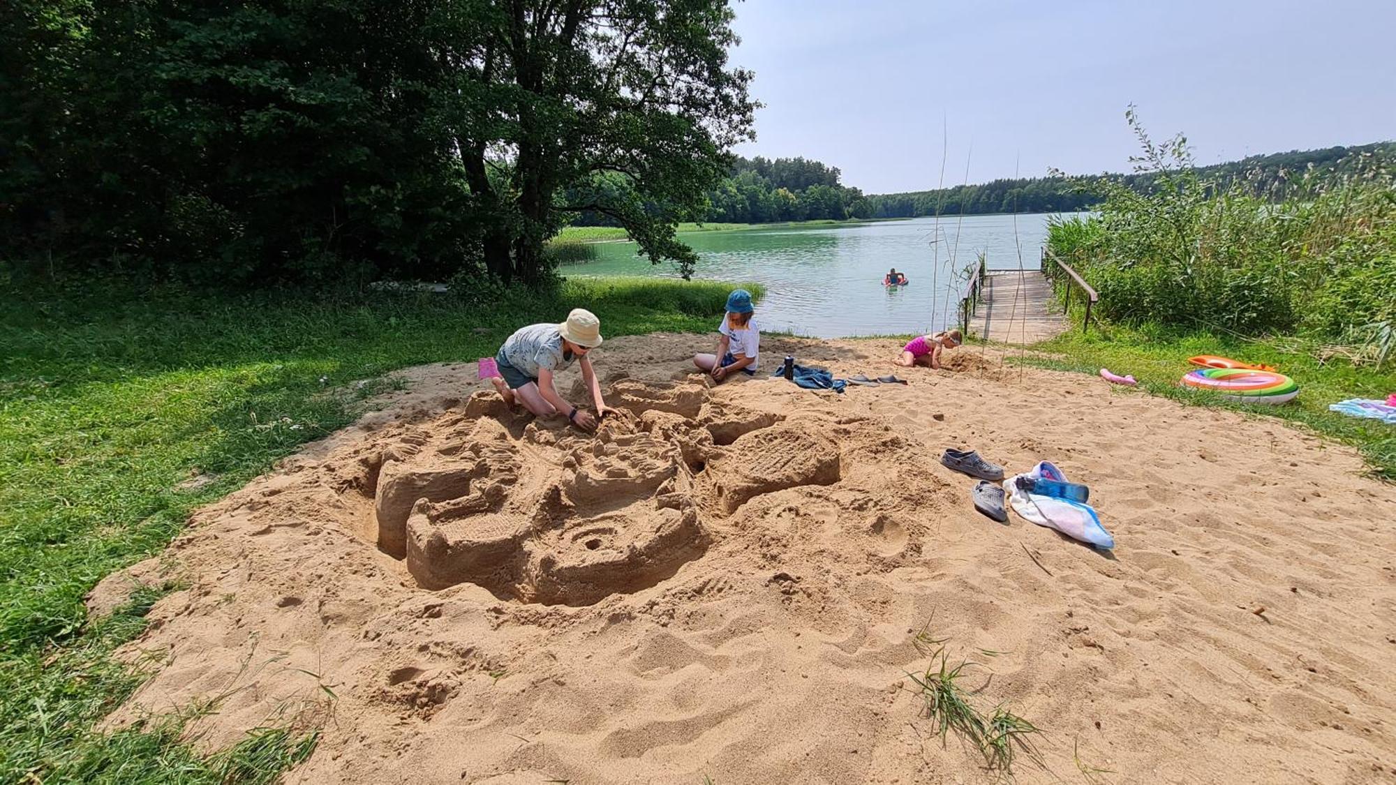 Trasa S7 W 2H Z Warszawy I Gdanska, Dom Nad Jeziorem Mielno, Jadamowo Holidaymazury Villa Olsztynek Exteriör bild