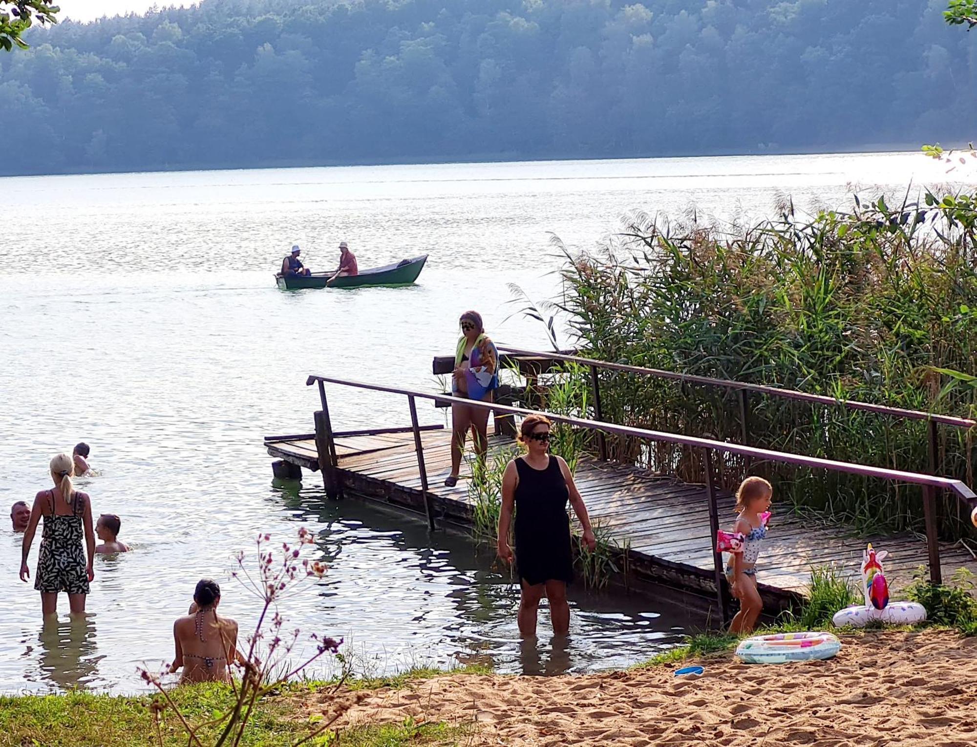 Trasa S7 W 2H Z Warszawy I Gdanska, Dom Nad Jeziorem Mielno, Jadamowo Holidaymazury Villa Olsztynek Exteriör bild